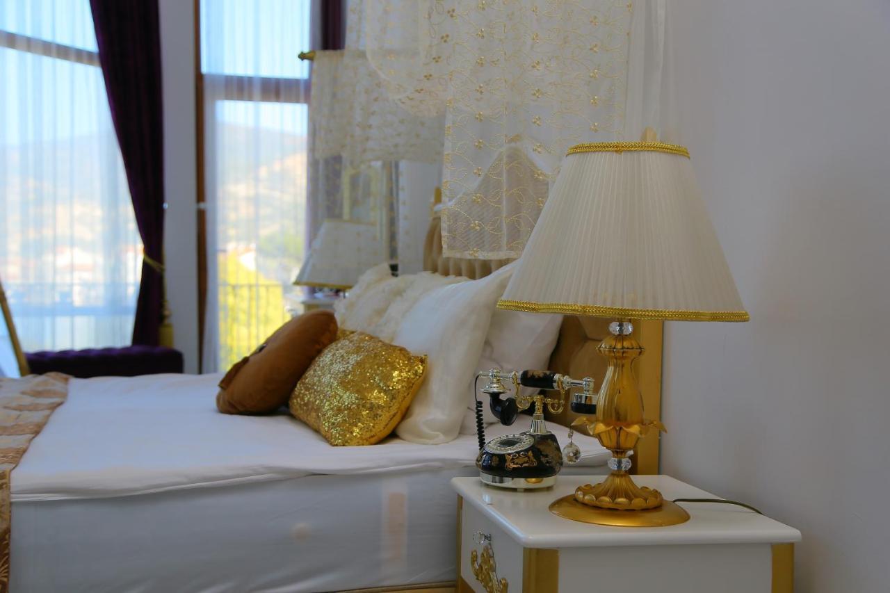 Huri & Nuri Hotel (Adults Only) Foça Esterno foto