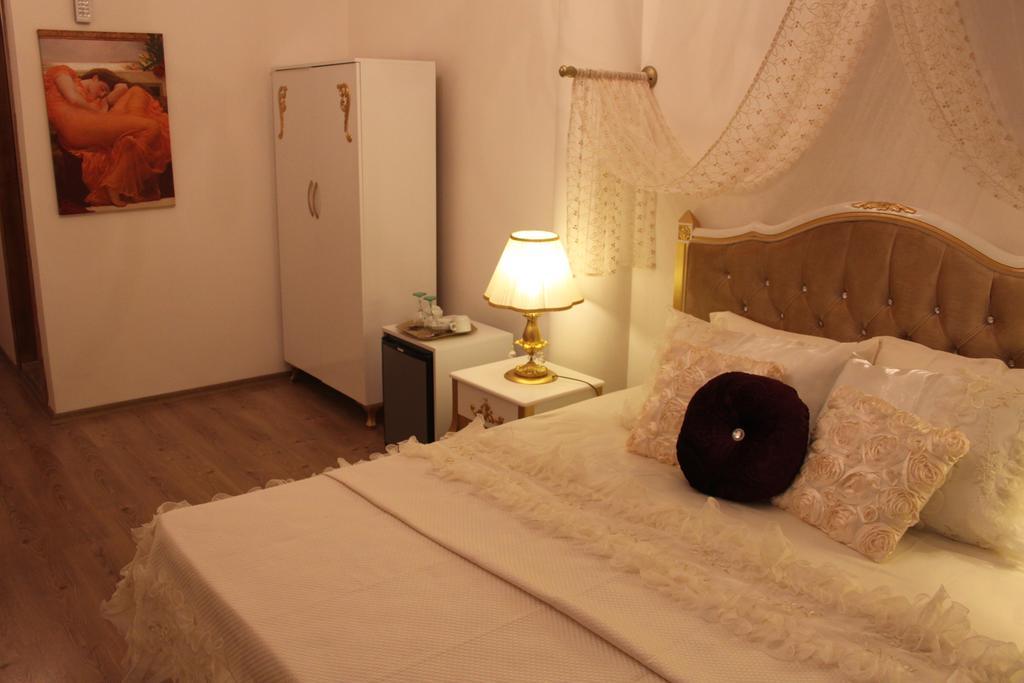 Huri & Nuri Hotel (Adults Only) Foça Esterno foto