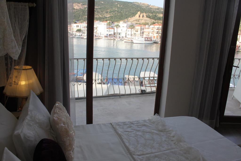 Huri & Nuri Hotel (Adults Only) Foça Esterno foto